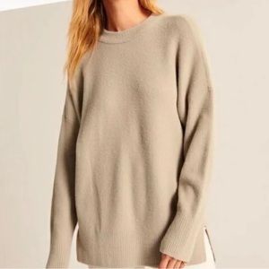 Abercrombie & Fitch DreamLush Oversized Legging-Friendly Crew Sweater Tan sz S